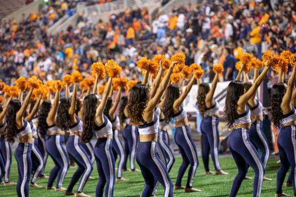 110423_Home_Coming_UTEP_Game_LM-22---Medium.jpg